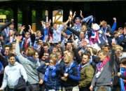 米兰体育vip注册-贵州队主场惊险胜出，球迷欢呼雀跃，足球贵州队