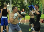 米兰体育官网app-关键比赛即将上演，球队备战在行动