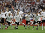 米兰体育官网登录网址-德国队在激烈的比赛中晋级欧洲杯决赛