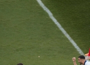 米兰体育投注-欧洲杯预选赛激战连连，球员斗志昂扬！