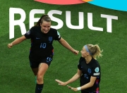 米兰体育网站-包含意大利选手发挥出色成功晋级国际足球赛半决赛的词条