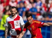 米兰体育网页版登录入口-欧洲赛事中引人瞩目的较量，胜者晋级