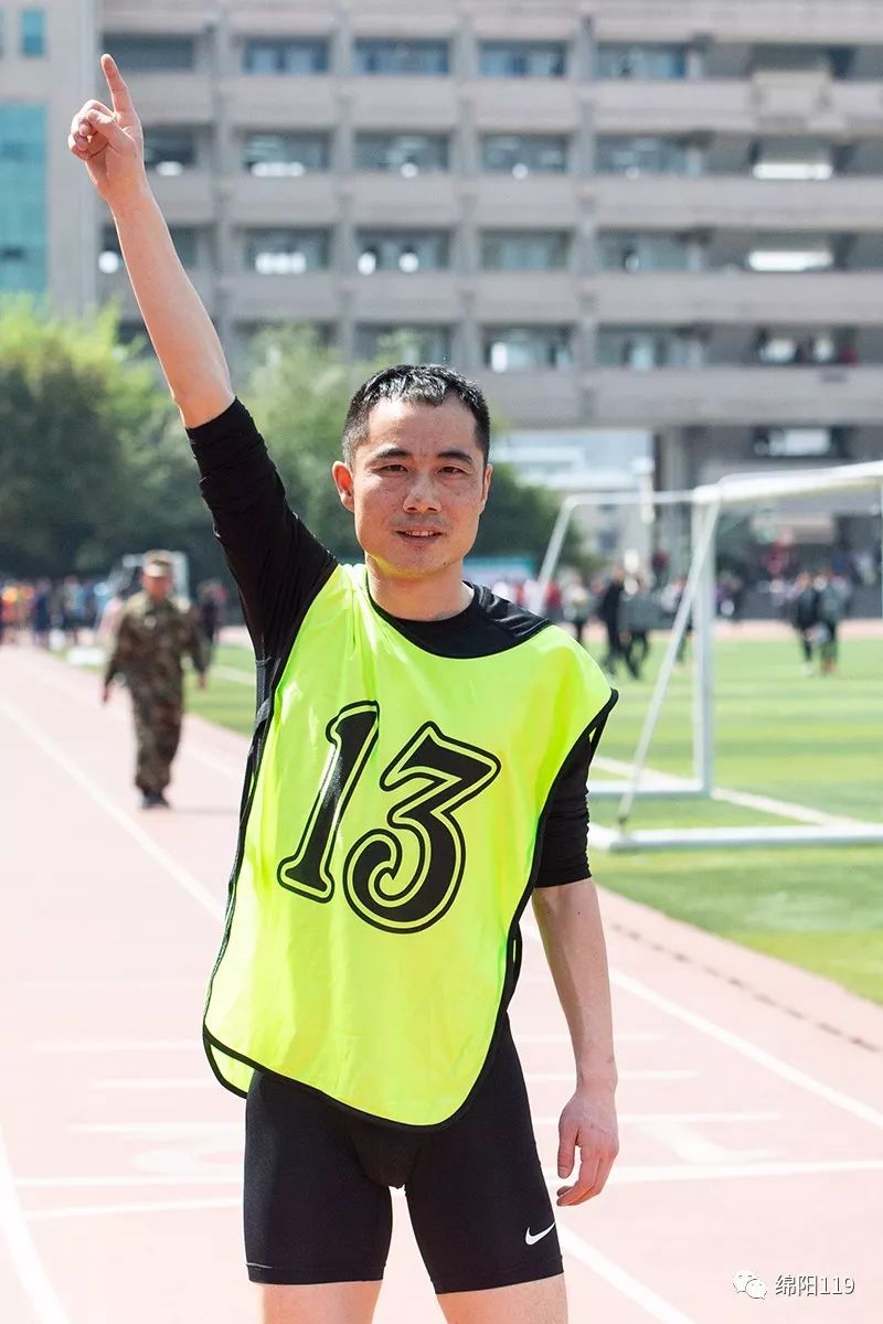 纷纷打出高光表现,场上激烈角逐的简单介绍 纷纷打出高光表现,场上激烈角逐的简单介绍