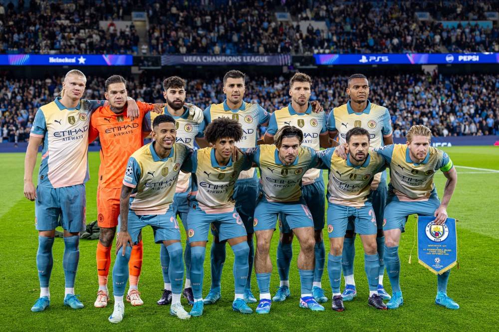 球员在欧冠比赛中展现出颠峰状态