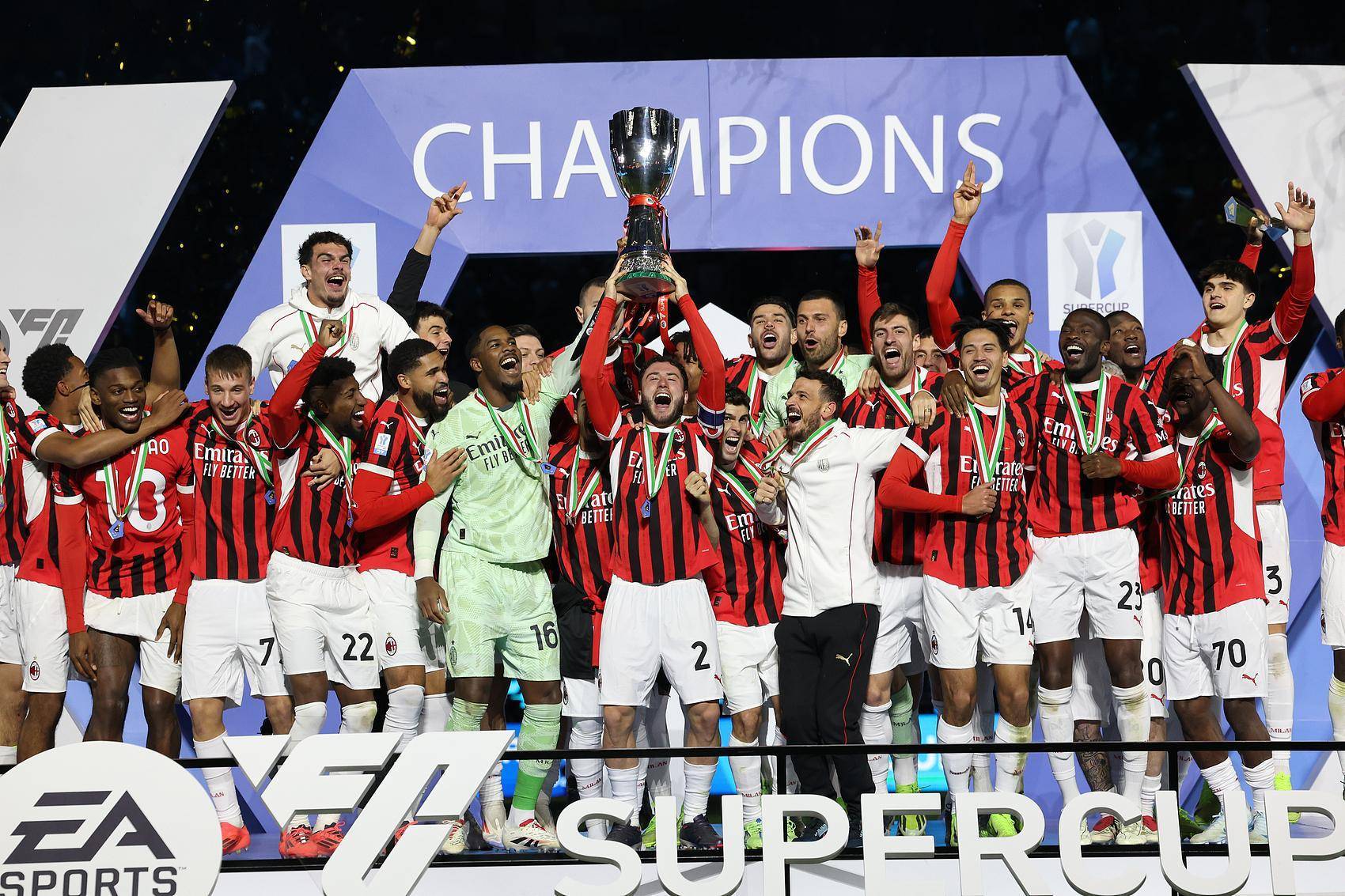 AC米兰转会进展缓慢，多名引援目标未能敲定签约的简单介绍