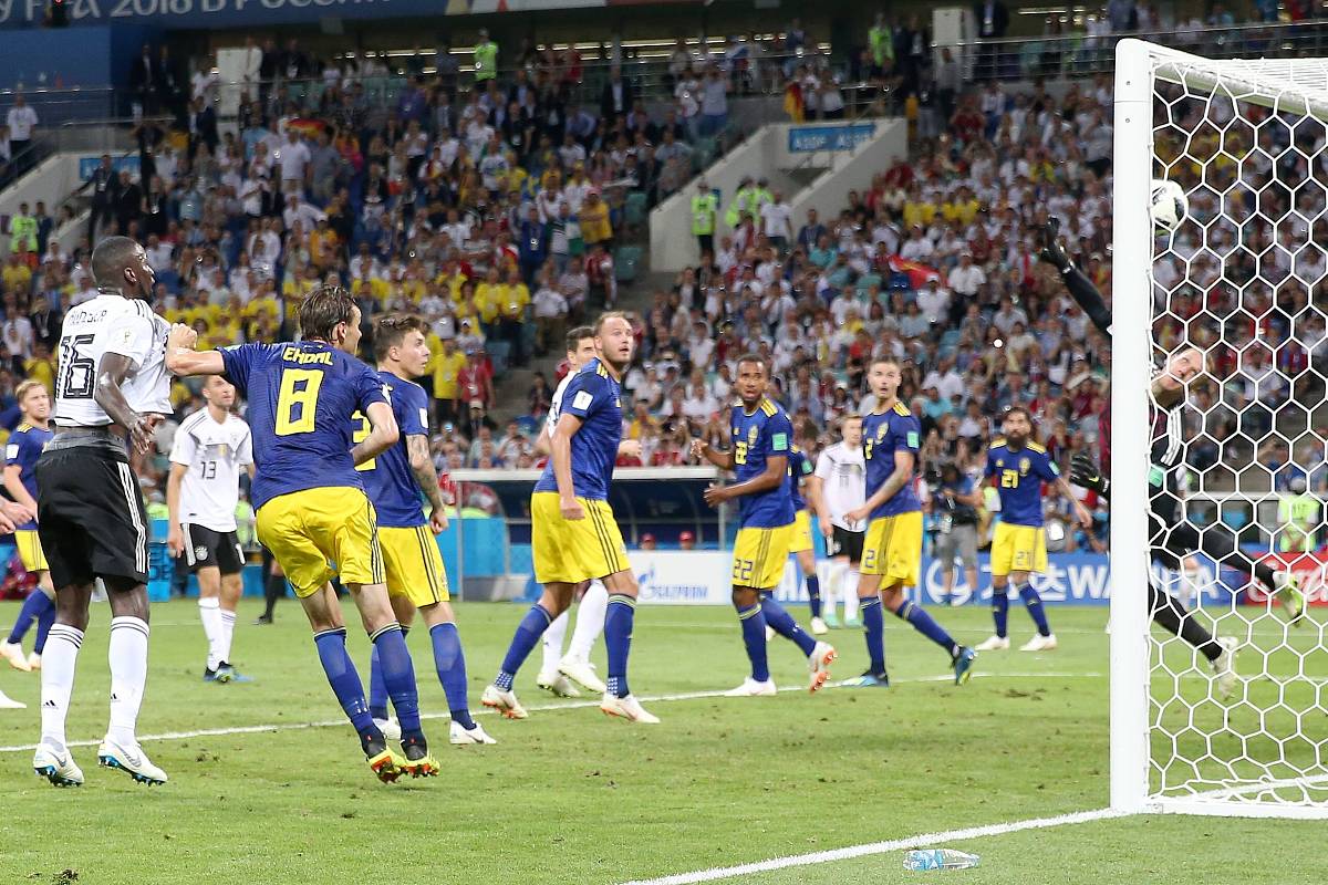 喀麦隆队客场大胜摩洛哥,晋级欧国联半决赛 喀麦隆队客场大胜摩洛哥,晋级欧国联半决赛