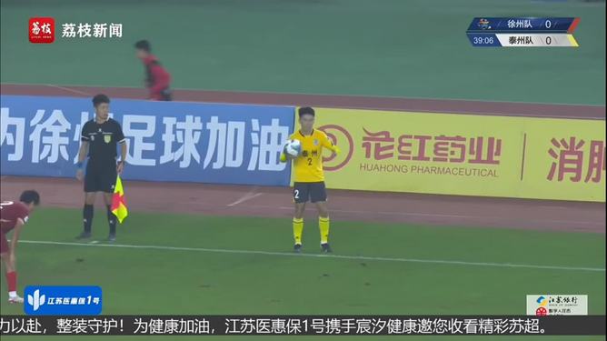 激动人心的比赛，球员兢兢业业奉献每一场对抗的简单介绍