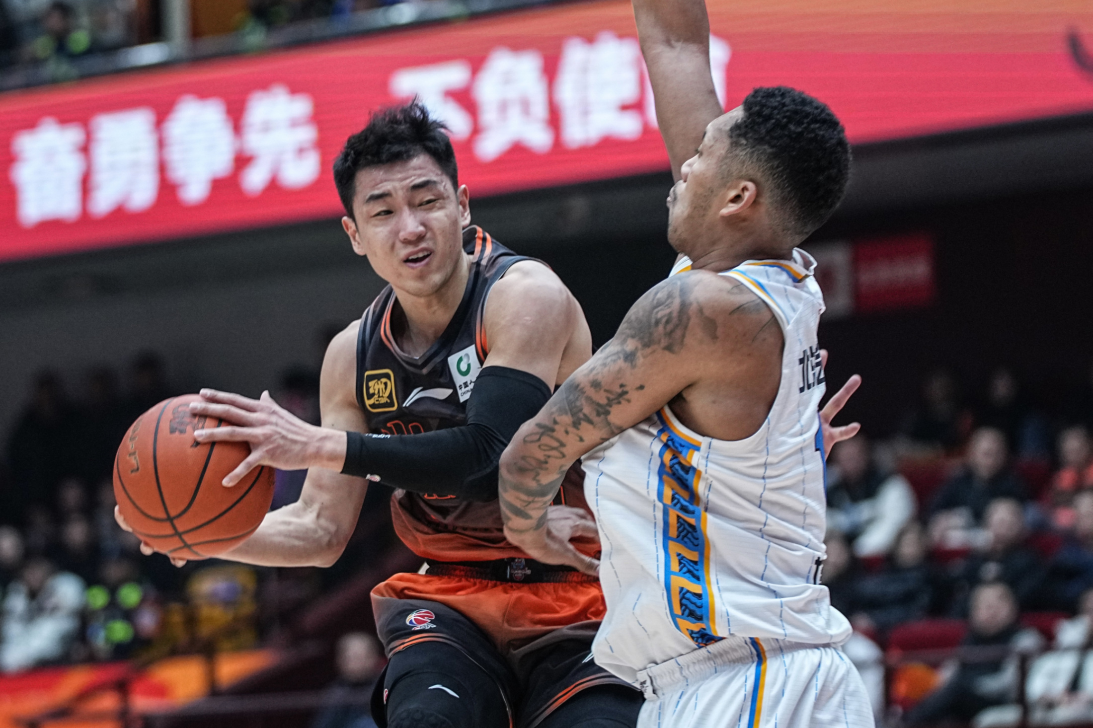 吉林队主场不敌水尤伯,苦吞两连败 吉林队主场不敌水尤伯,苦吞两连败