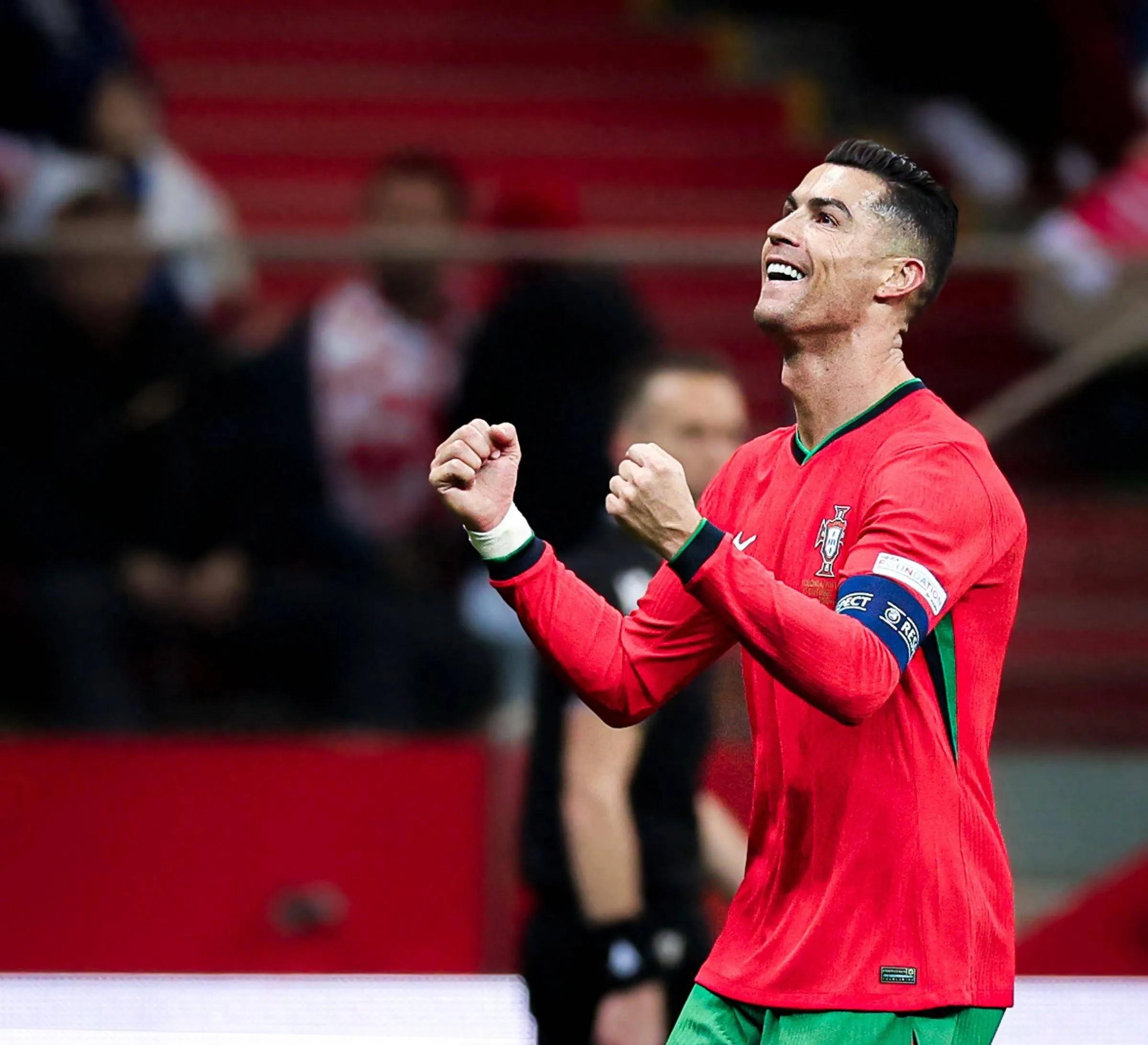 包含葡萄牙队备战欧洲杯，球迷期待他们表现出色的词条