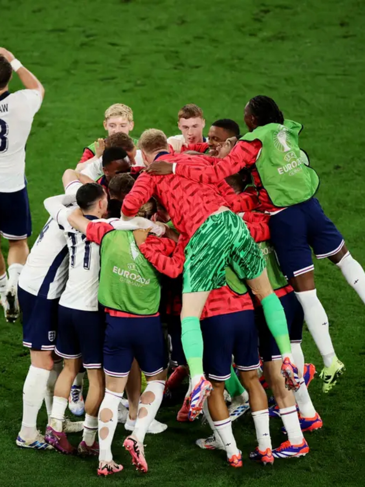 欧洲赛事中引人瞩目的较量，胜者晋级