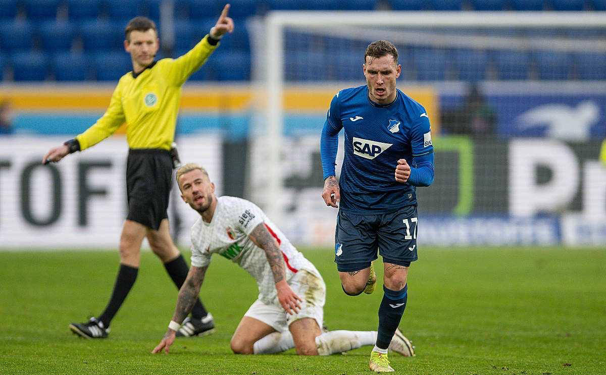 弗赖堡战平对手，保持不败纪录